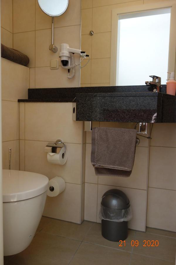 Hotel Wiedenhof Хильден Экстерьер фото